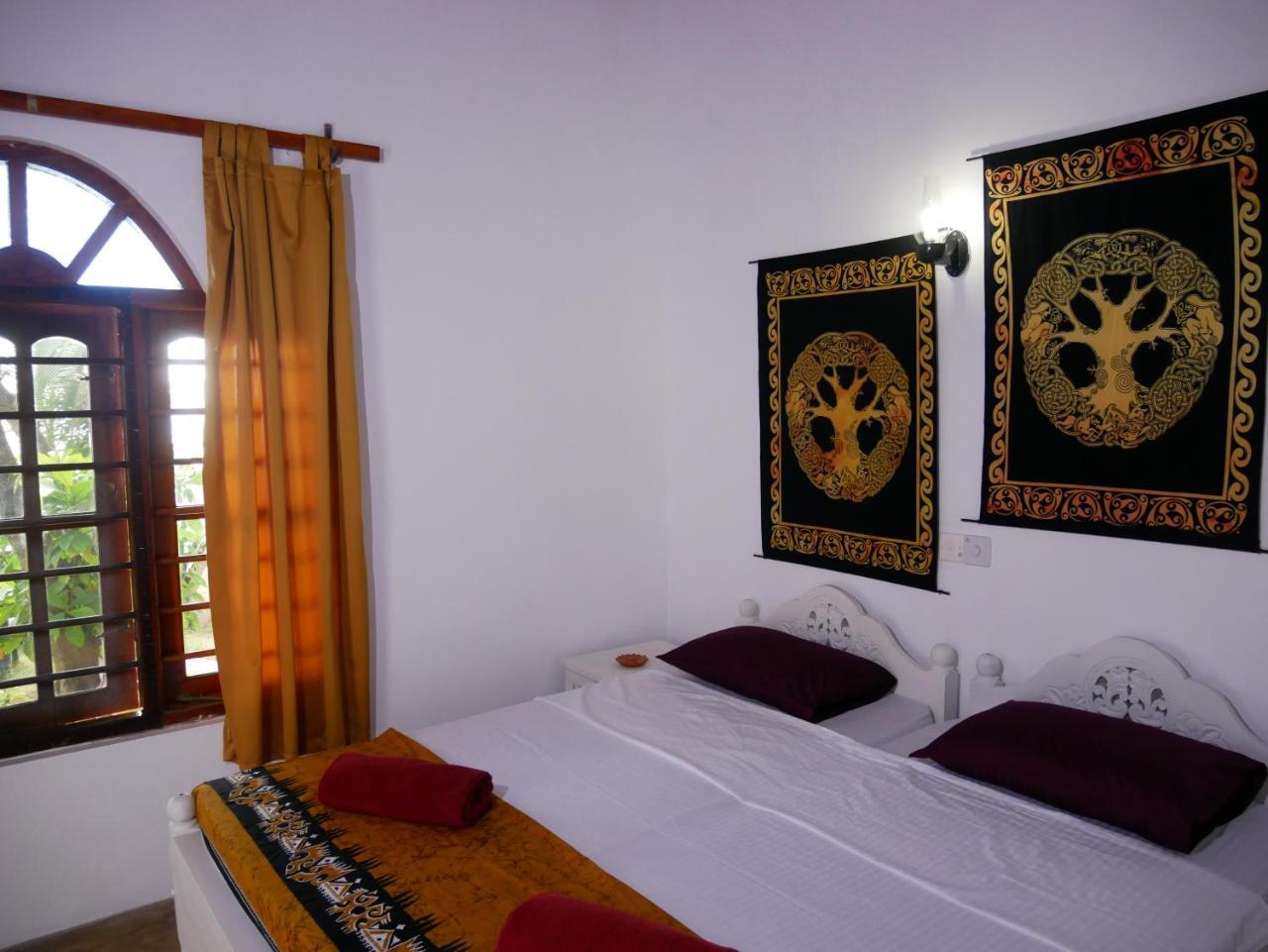 Sunchaser Beach Hotel Tangalle Ngoại thất bức ảnh